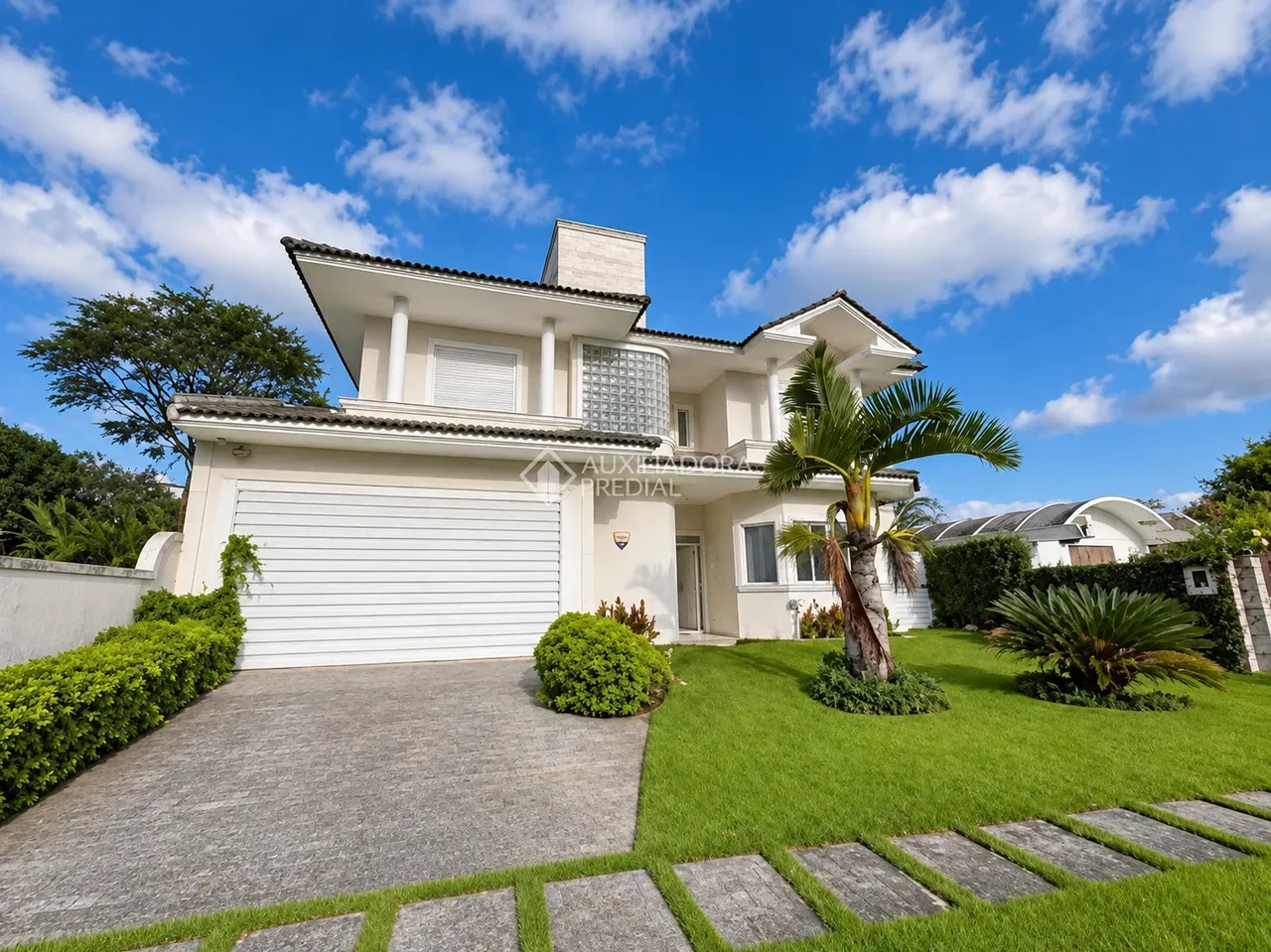 Casa para locação com 5 dormitórios e jardim privativo — photo 19