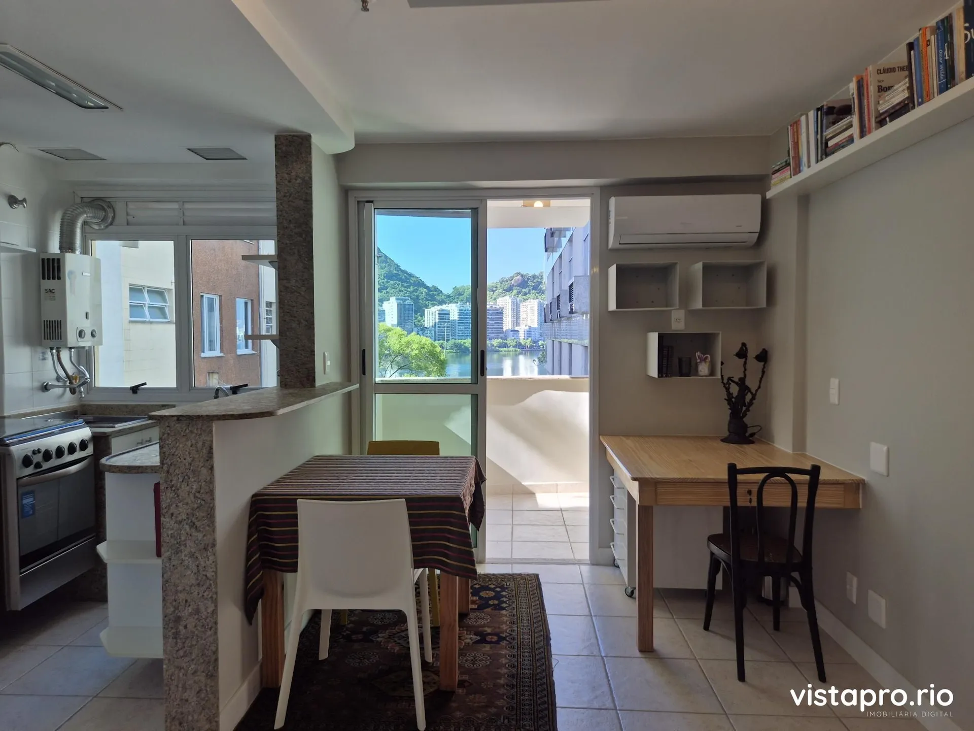 Furnished apartment, 50 m², with a water view — photo 14