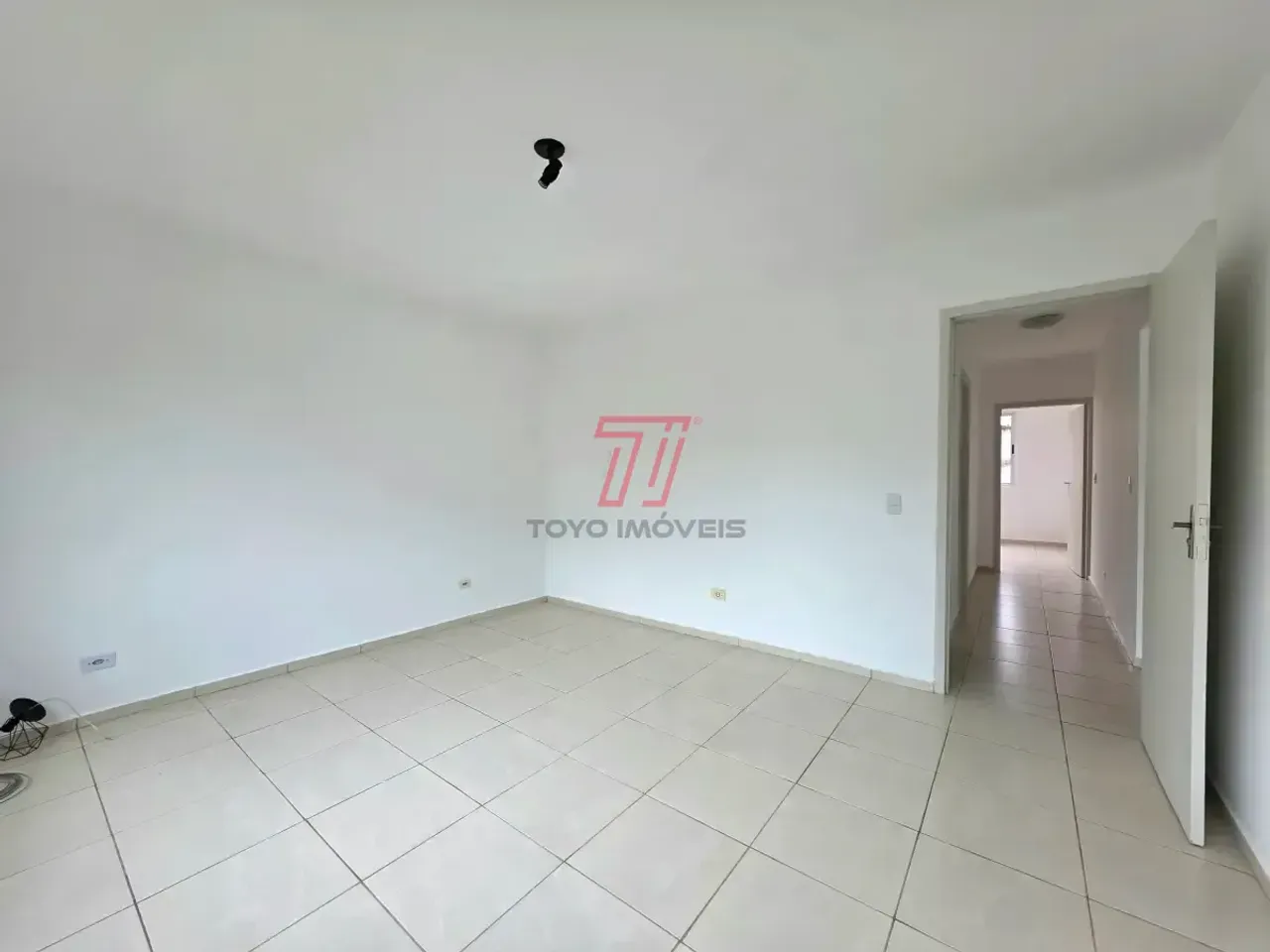 Apartamento de 3 dormitorios con 1 plaza en 1er piso — photo 8