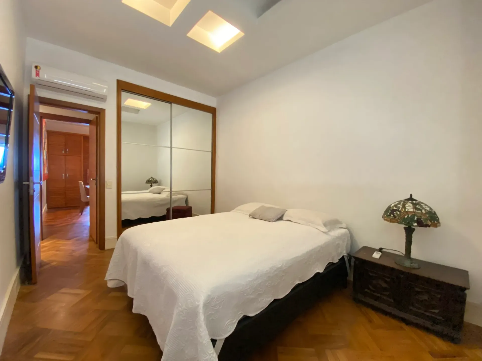 Apartamento de 185 m² com 4 quartos e elevador — photo 30