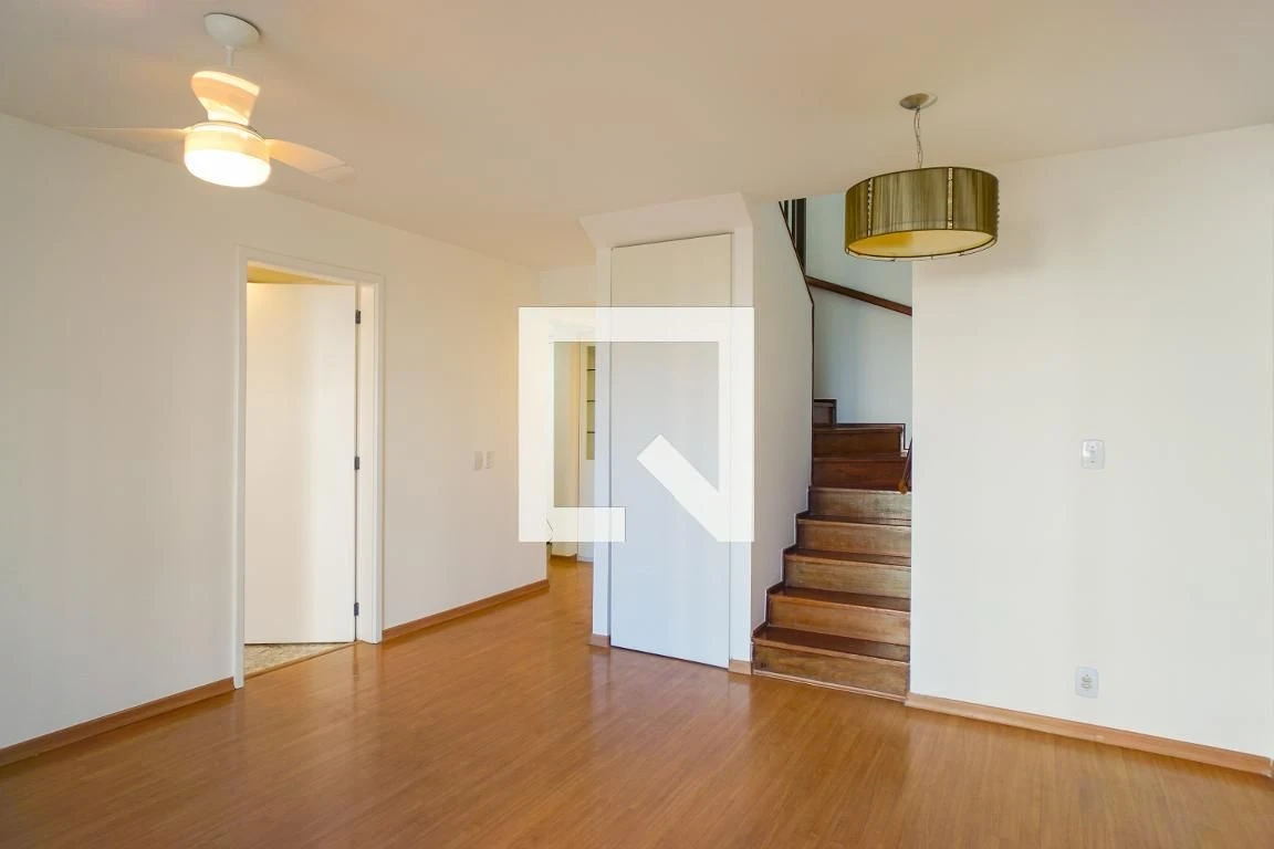 Apartamento sem mobília com 2 quartos e varanda fechada — photo 5