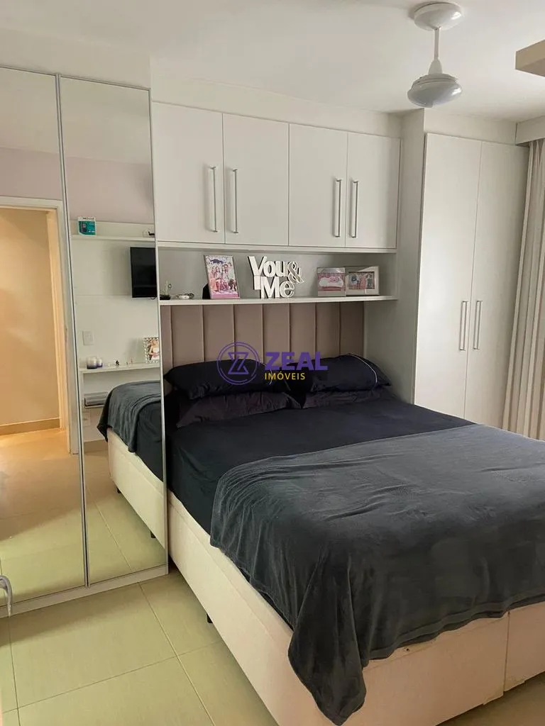 3-bedroom apartment in a building with a gym — photo 10