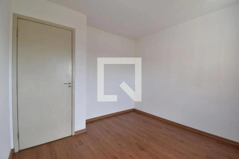 3-bedroom apartment in a building with a pool — photo 32
