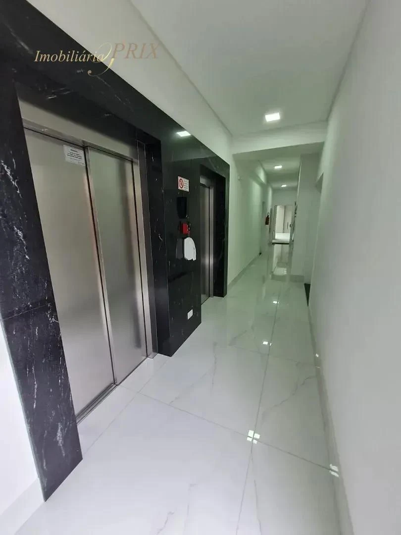 Glass-enclosed balcony in a 2-bedroom apartment, 76 m² — photo 26