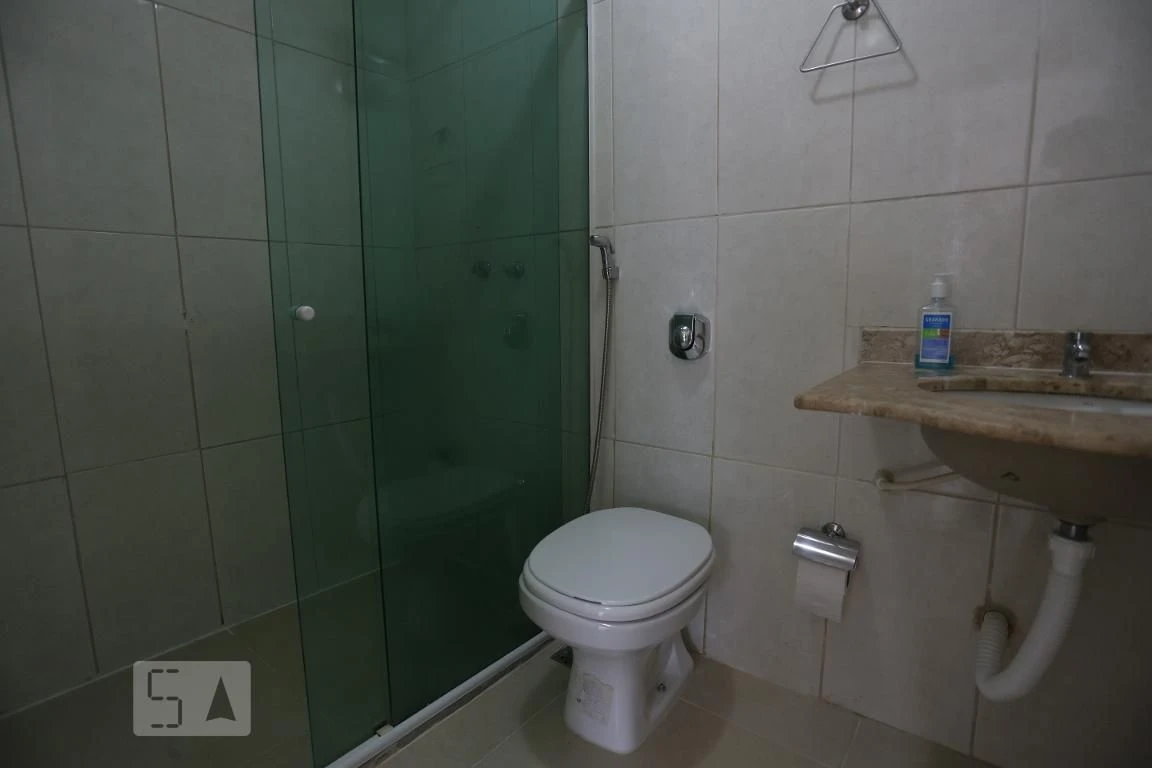 3-bedroom apartment with 2 bathrooms and no parking — photo 14