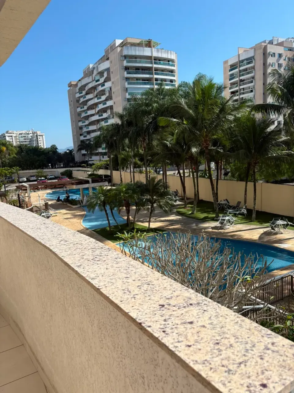 Furnished 3-bedroom apartment with 2 bathrooms — photo 16