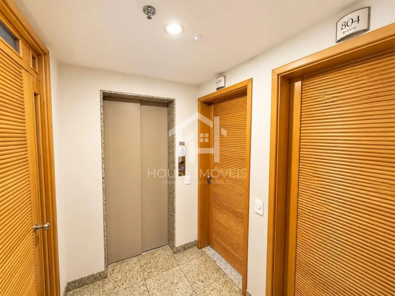 3-bedroom apartment with a water view in Rio de Janeiro — photo 41