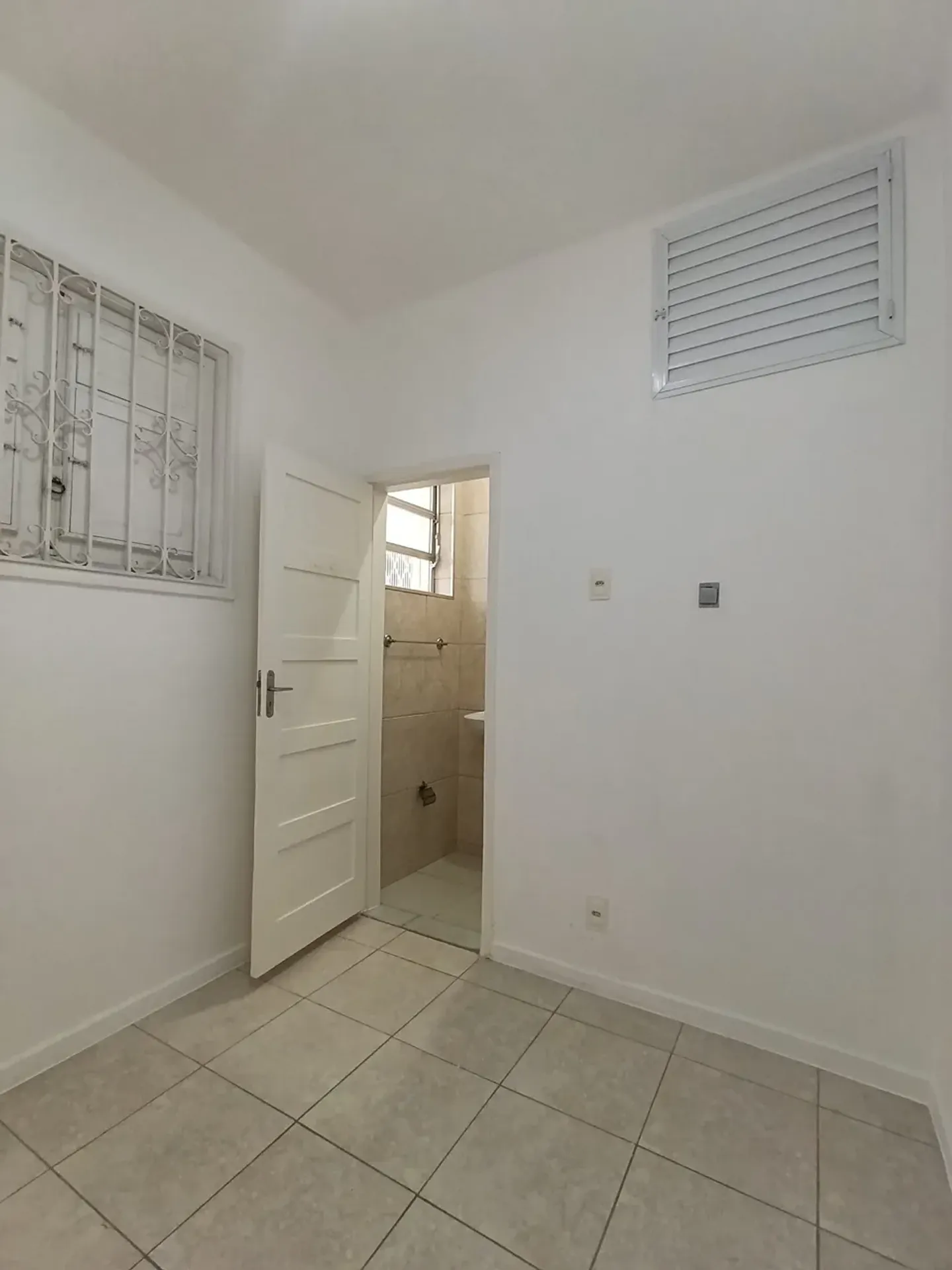 Washing machine in a 2-bedroom house, 82 m² — photo 26