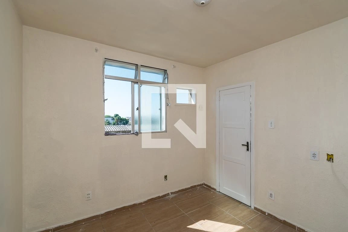 One-bedroom apartment with a washing machine — photo 30