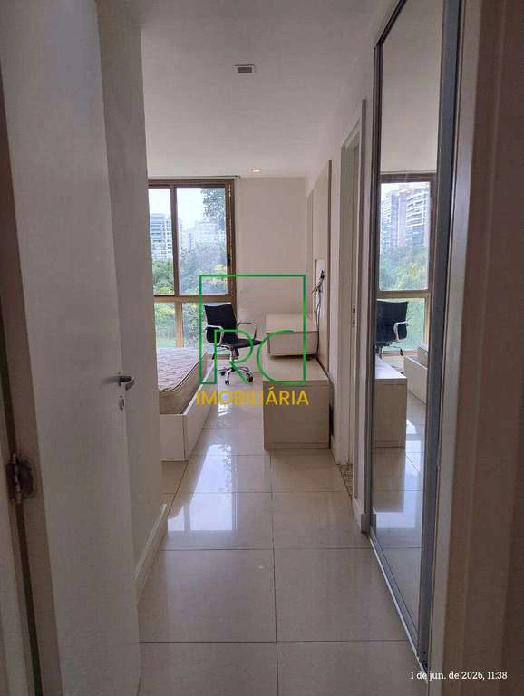 234 m² unfurnished apartment with 4 en-suite bedrooms — photo 26