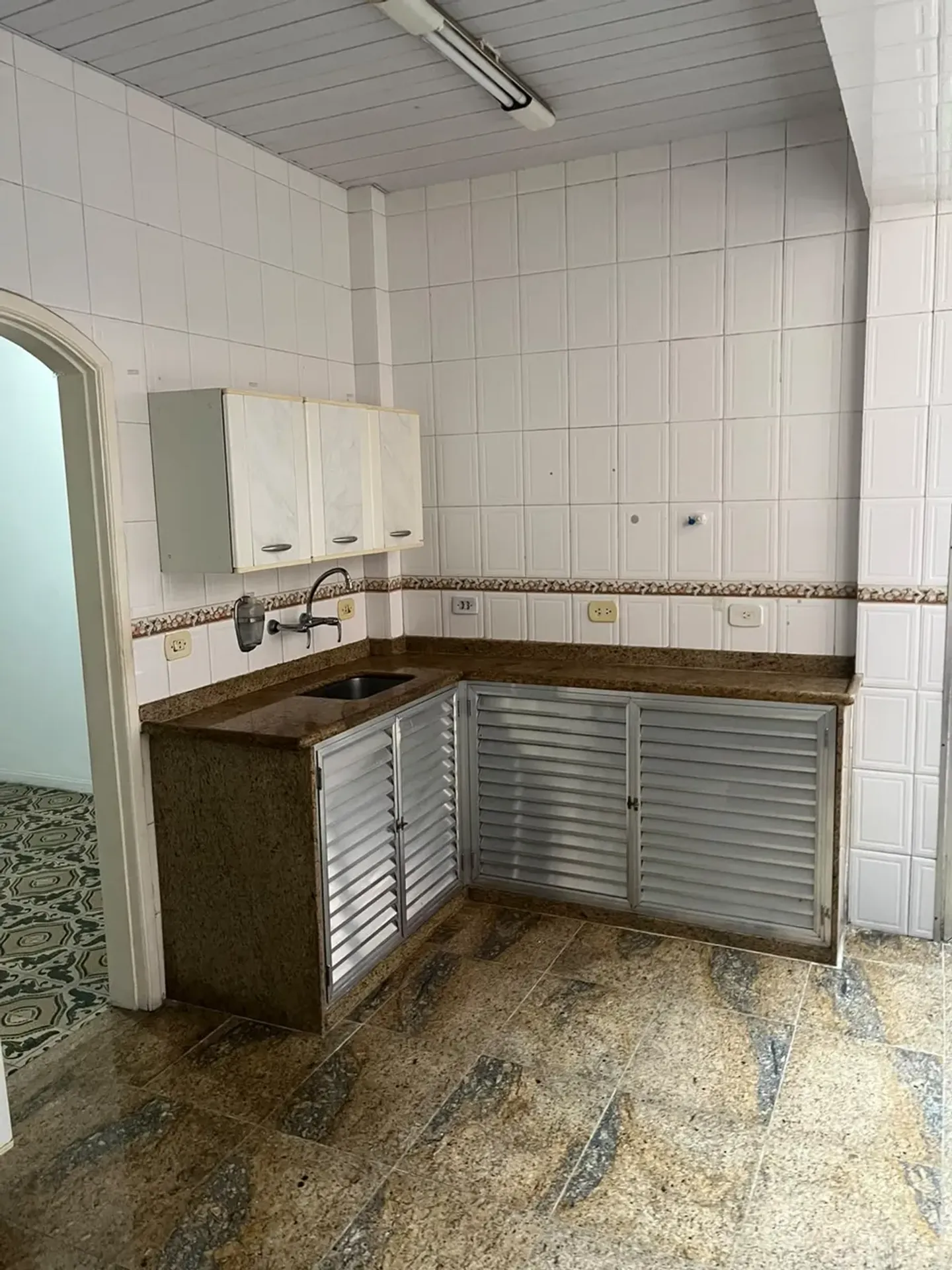 3-bedroom apartment, 1 with its own bathroom, 125 m² — photo 8