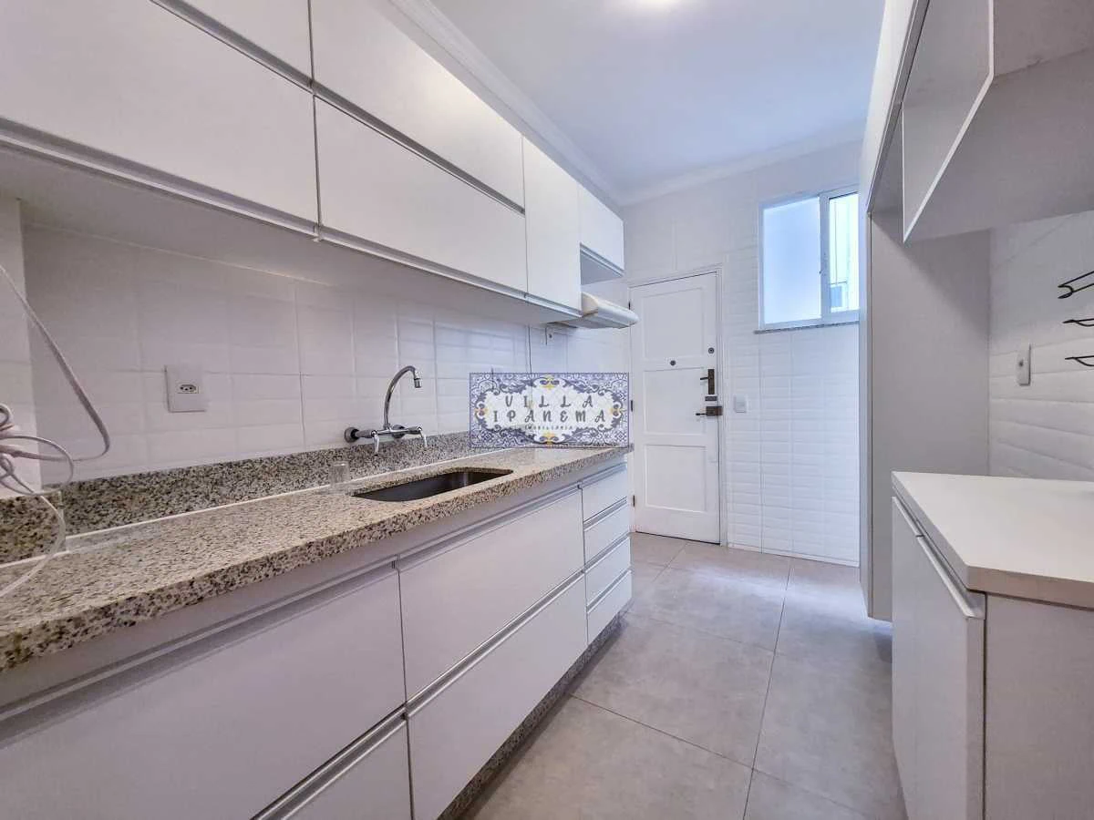 Деревянный пол или ламинат и 2 спальни: квартира 80 м² — photo 24