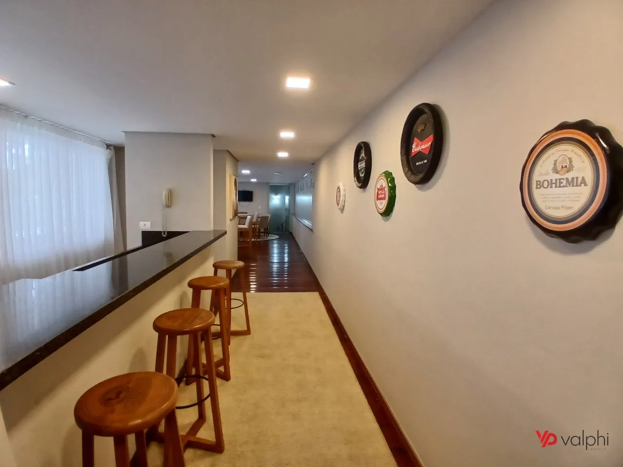 4-bedroom apartment with a walk-in closet in Curitiba — photo 81