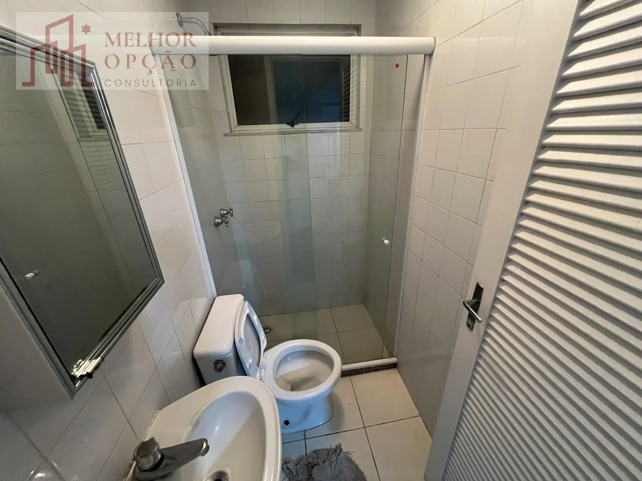 Будинок 650 м² з гардеробною та балконом із грилем — photo 19