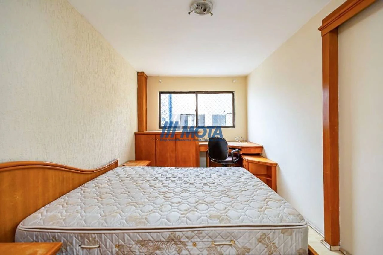 3-bedroom apartment with a home office — photo 3