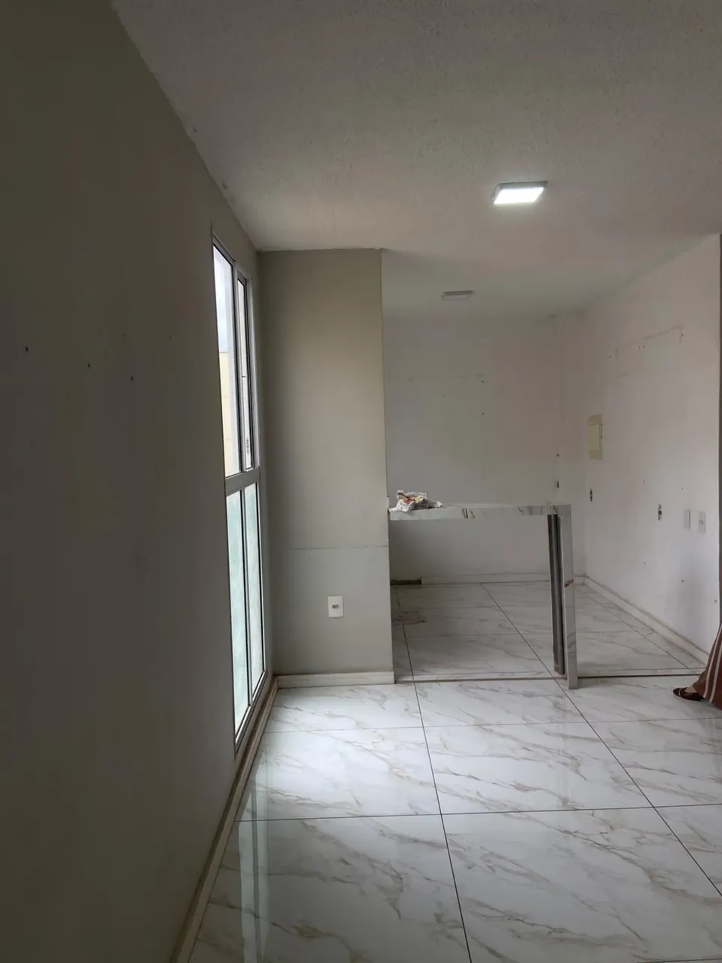 Apartamento de 2 quartos em condomínio com academia