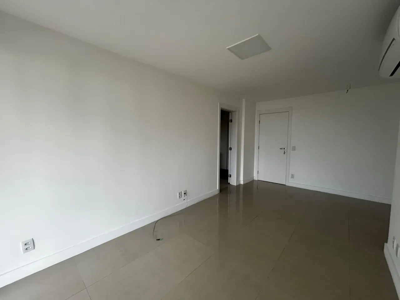 Apartamento de 2 quartos com varanda e cozinha separada — photo 16