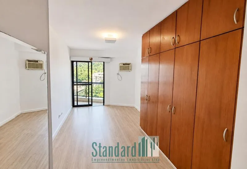 Apartamento com 2 dormitórios, 2 banheiros e 2 vagas — photo 3