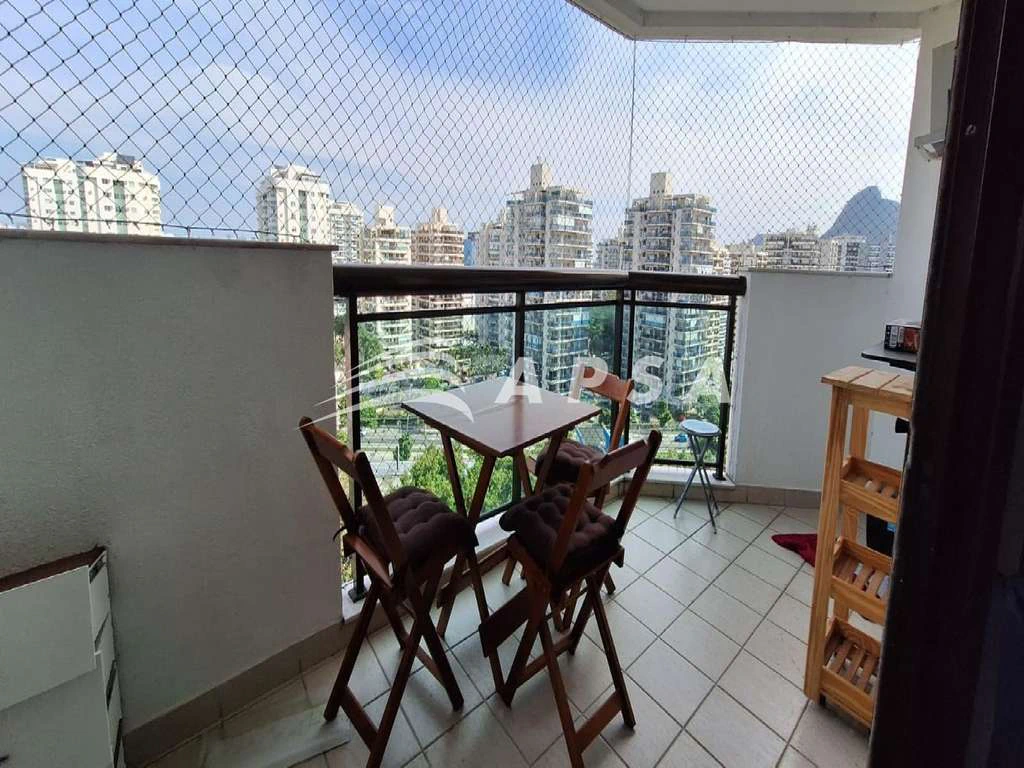 Apartamento mobiliado com 3 quartos e varanda envidraçada — photo 8