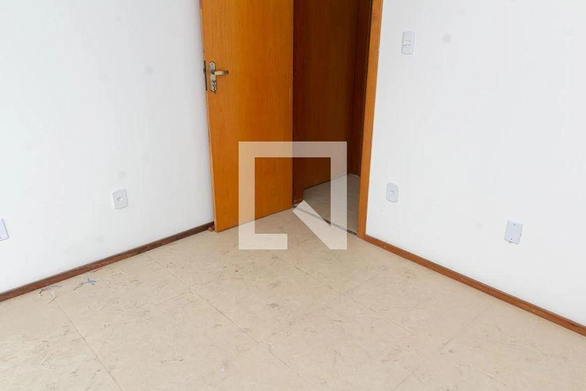 80 m² apartment with 2 bedrooms and a balcony — photo 31