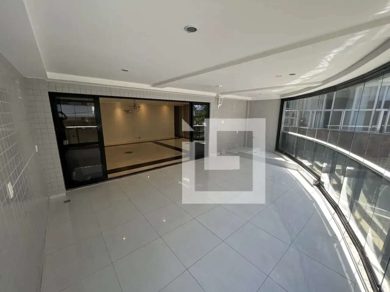 Apartamento com 3 quartos e varanda fechada — photo 4