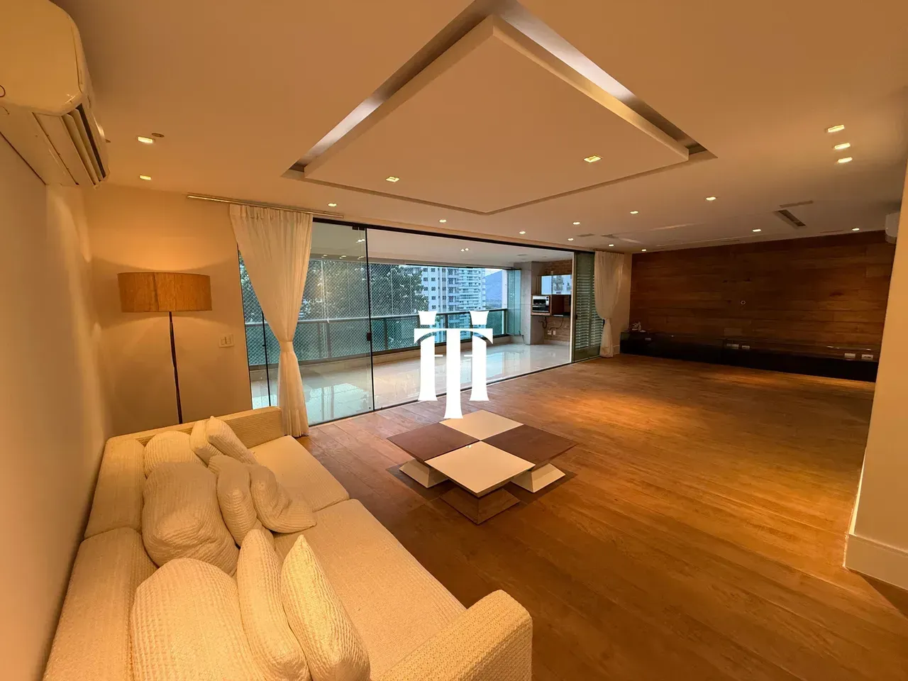 3-suite apartment with 234 m² and an open-plan kitchen — photo 4