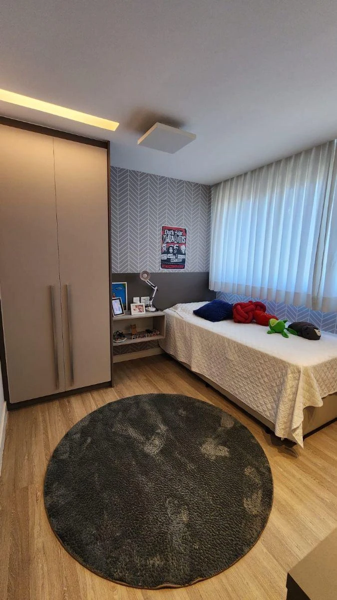 160 m² furnished apartment with 5 bedrooms and 3 parking — photo 3