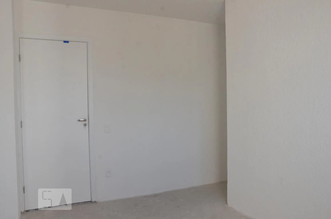 Balcony with a grill in a 2-bedroom apartment, 45 m² — photo 51