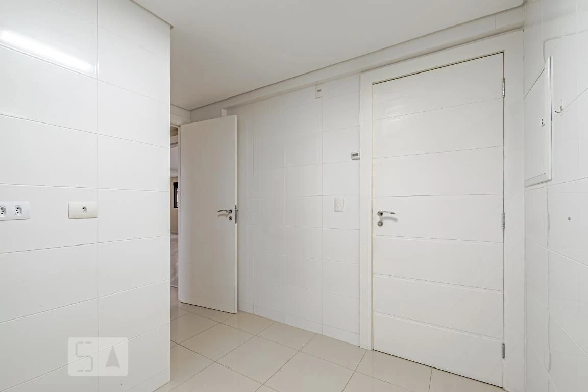 Apartment, 140 m², with a bathtub — photo 57