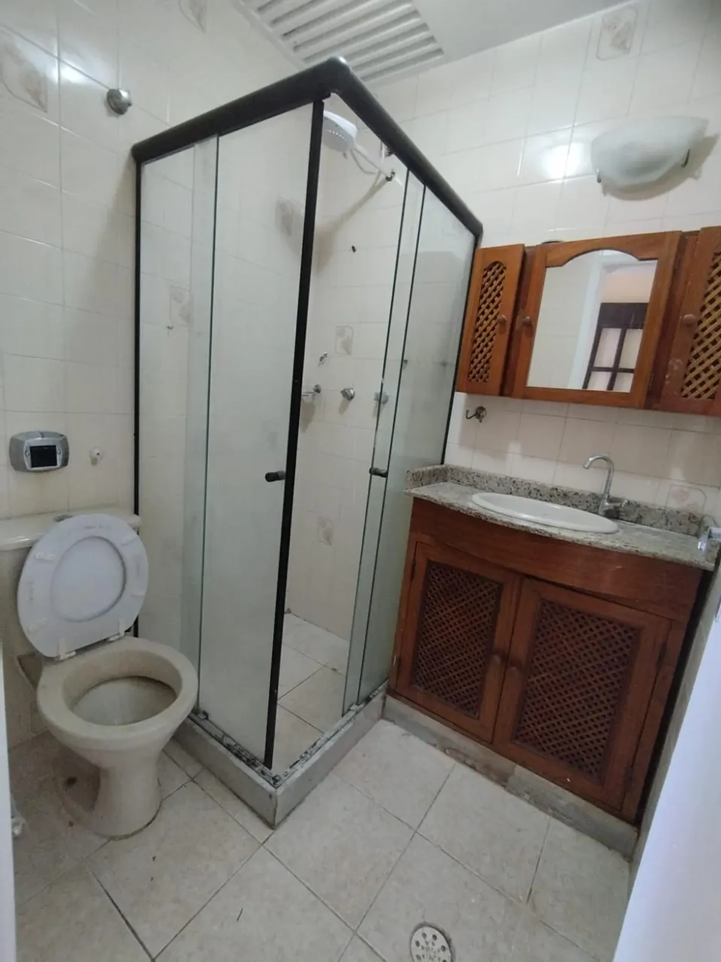 Rental apartment with 2 bedrooms and a private garden — photo 5