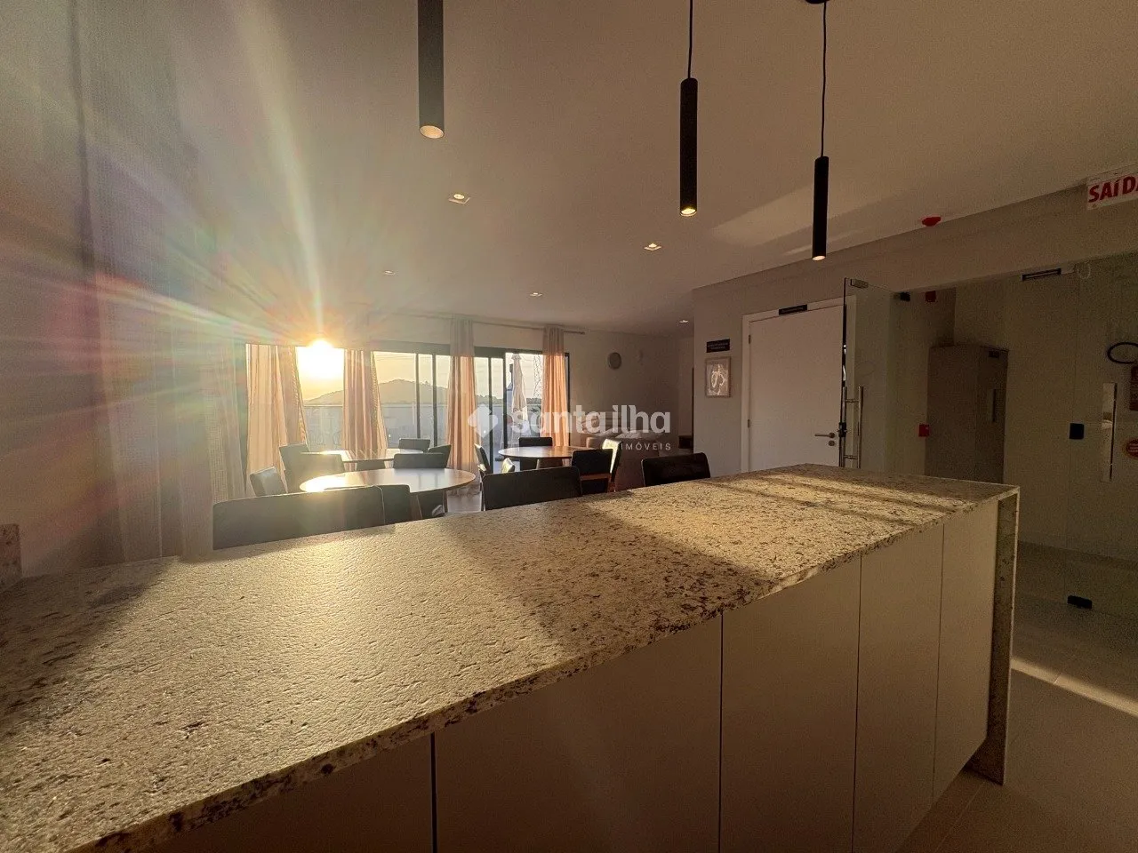 Furnished 1-bedroom apartment with 57 m² and parking — photo 21
