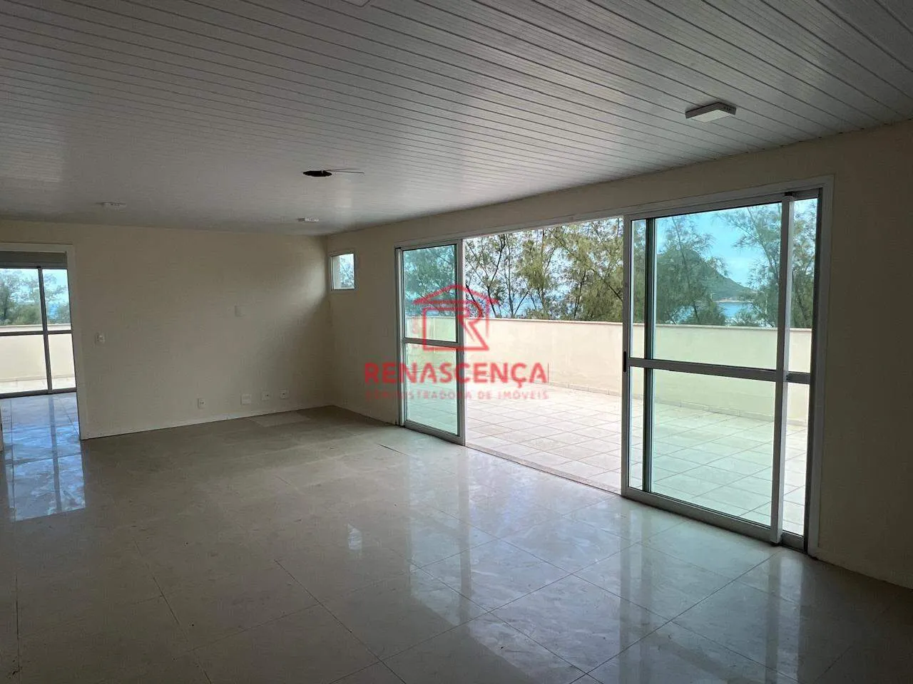 5-bedroom apartment in a building with a gym — photo 19
