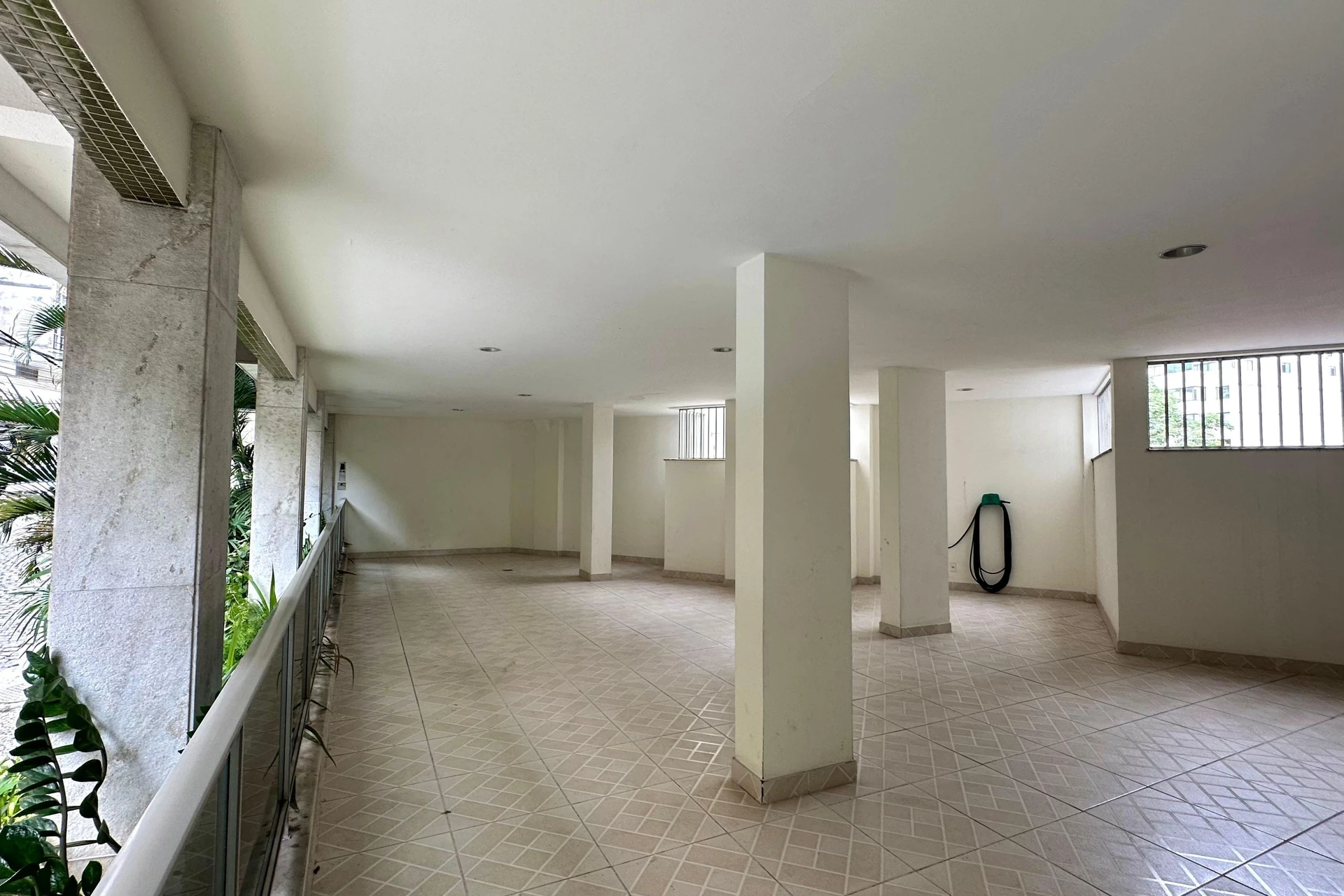 Furnished apartment, 113 m², with a home office — photo 44