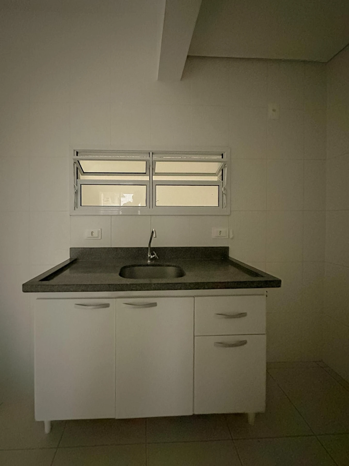 Квартира с 1 спальней, 1 местом и балконом — photo 26
