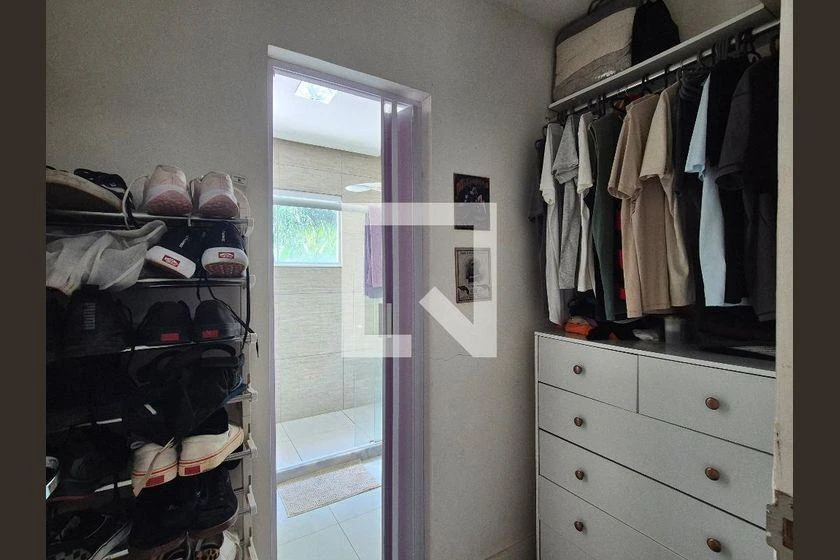 Furnished house with 3 en-suite bedrooms and shared BBQ — photo 31