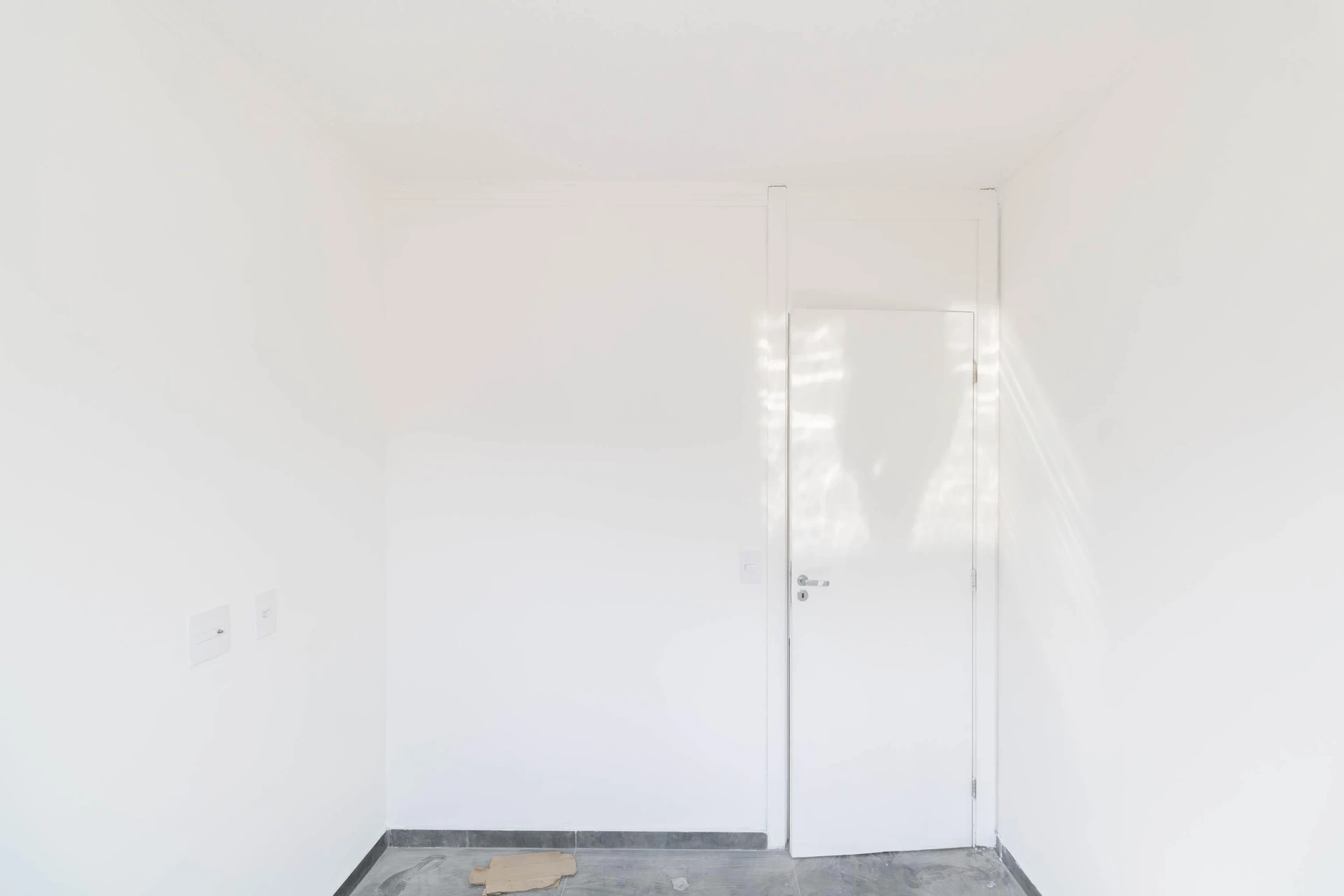 2-bedroom apartment with 1 bathroom and no parking — photo 38