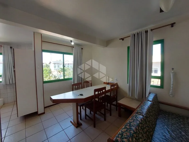 Облаштована квартира 65 м² з 1 спальнею — photo 7