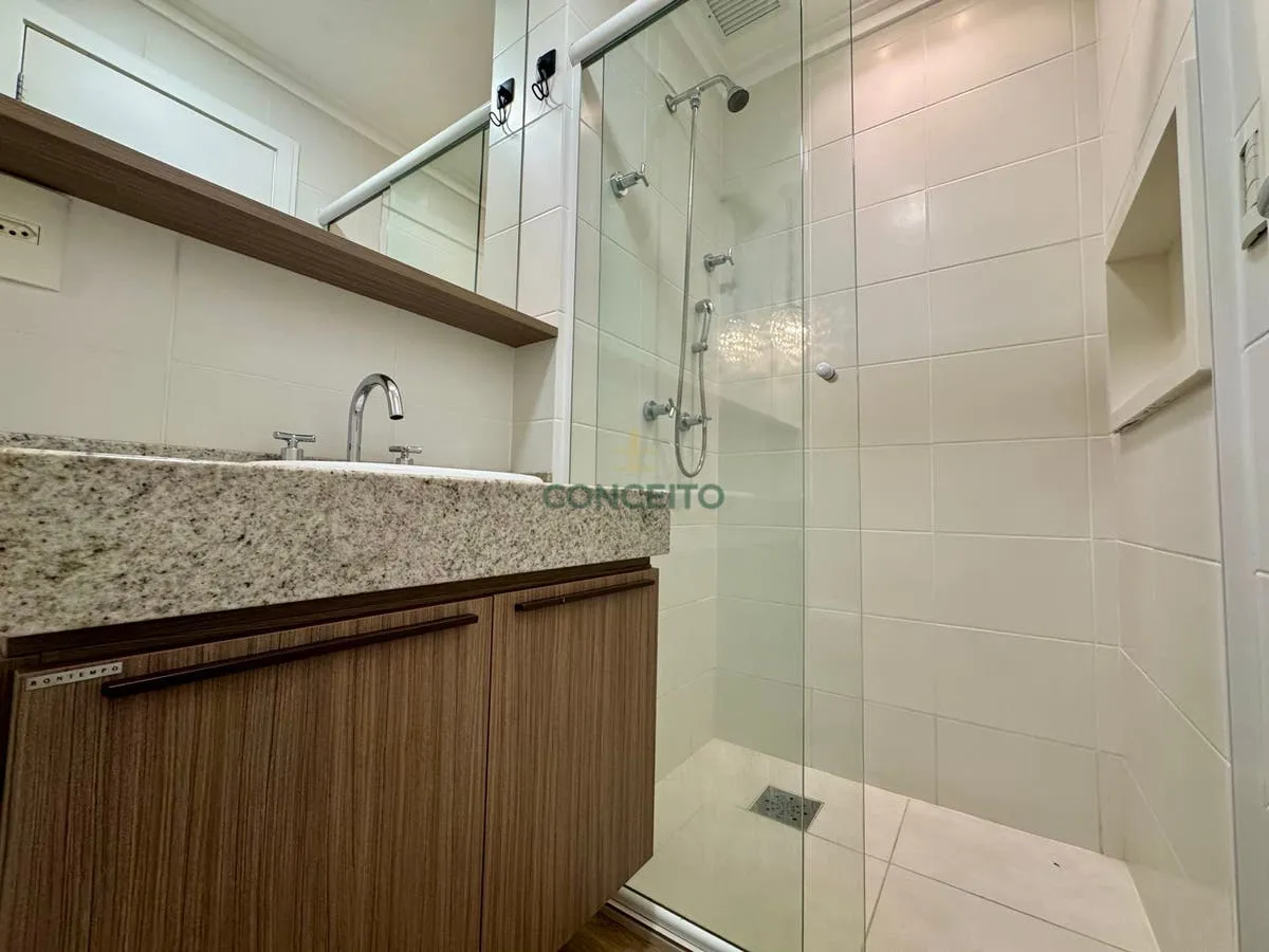 Glass-enclosed balcony in a 2-bedroom apartment, 74 m² — photo 25
