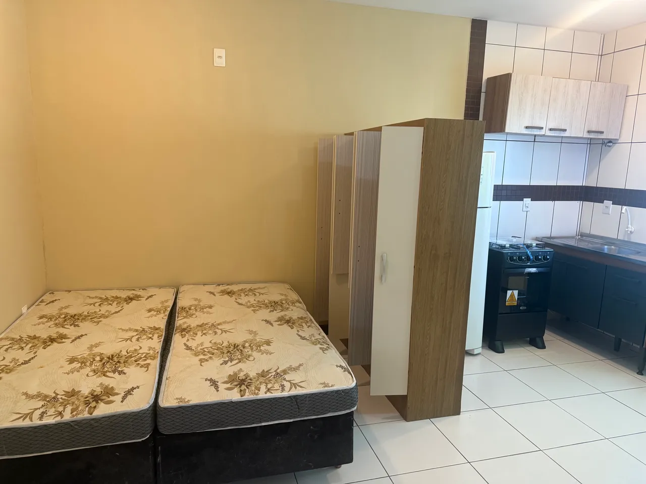 Studio with 1 bedroom and 1 bathroom plus 1 parking spot