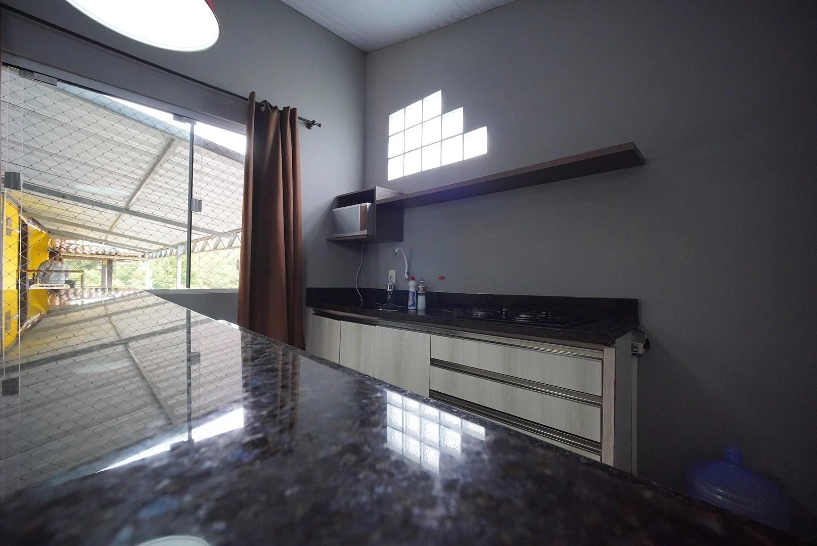 2-bedroom house with a garden — photo 16