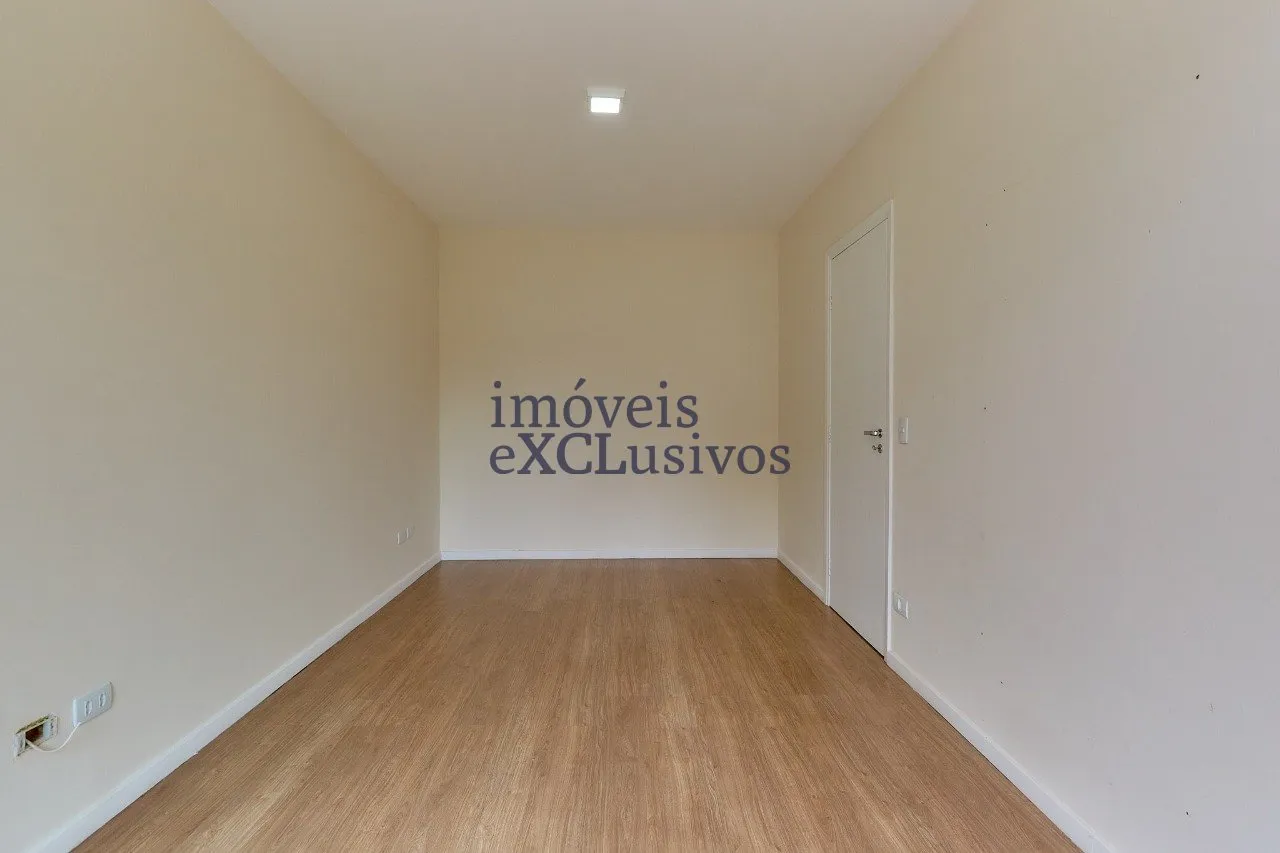 House with 3 en-suite bedrooms and 500 m², 3 parking — photo 37