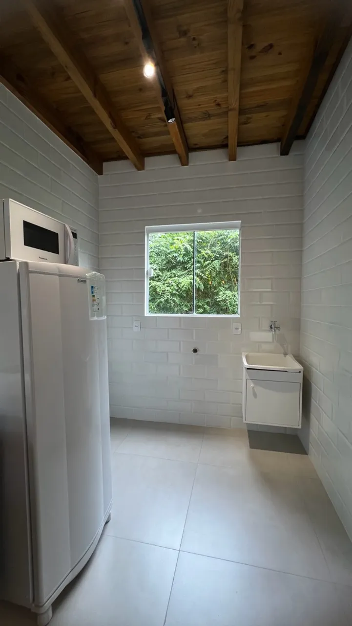 One-bedroom house with a park view — photo 13