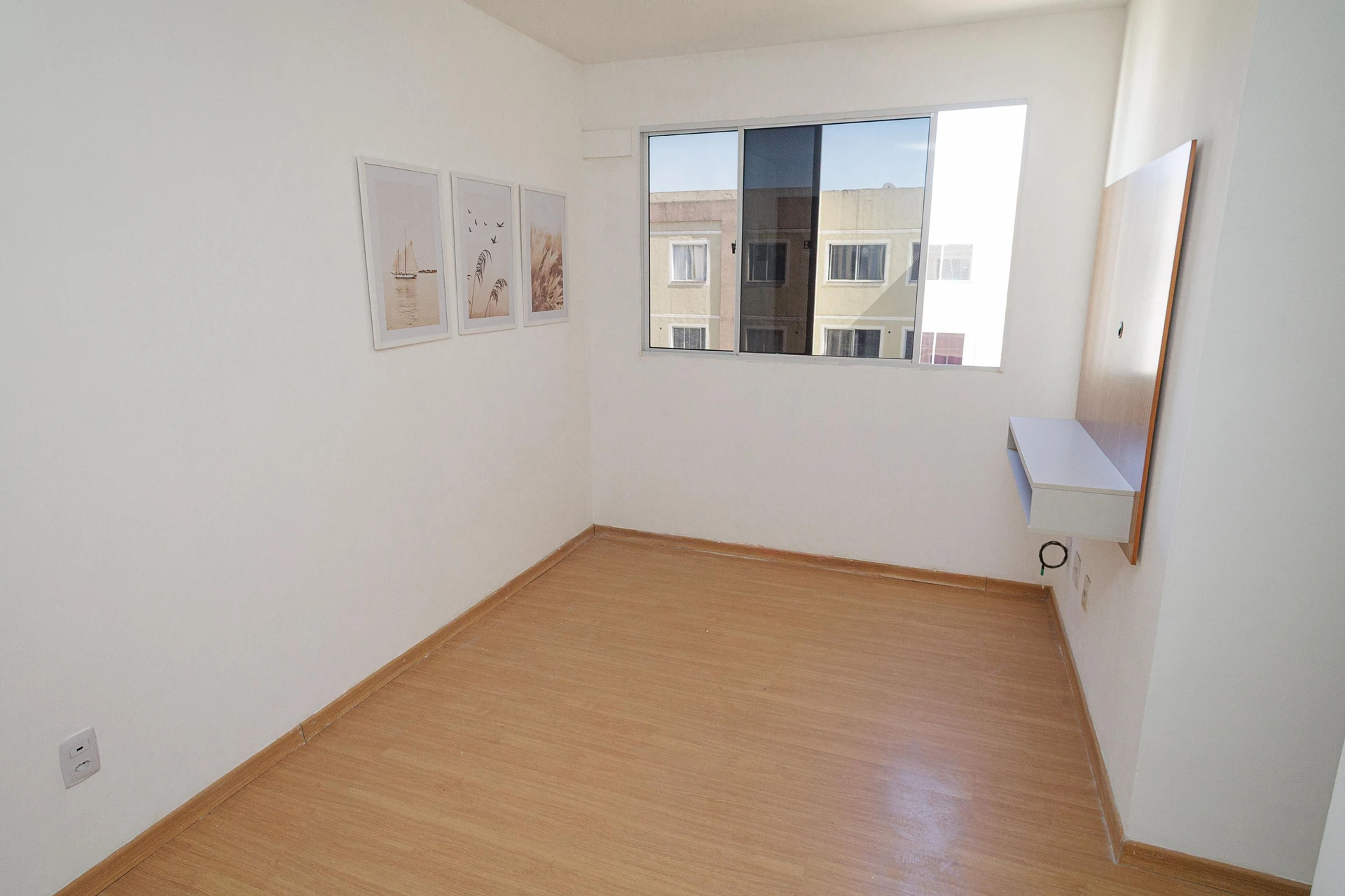 Unfurnished 2-bedroom rental apartment with 1 parking spot — photo 11