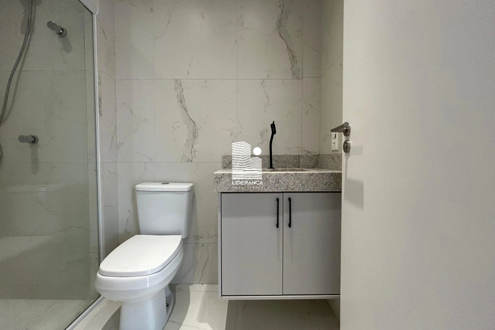 Furnished apartment, 64 m², with a home office — photo 20