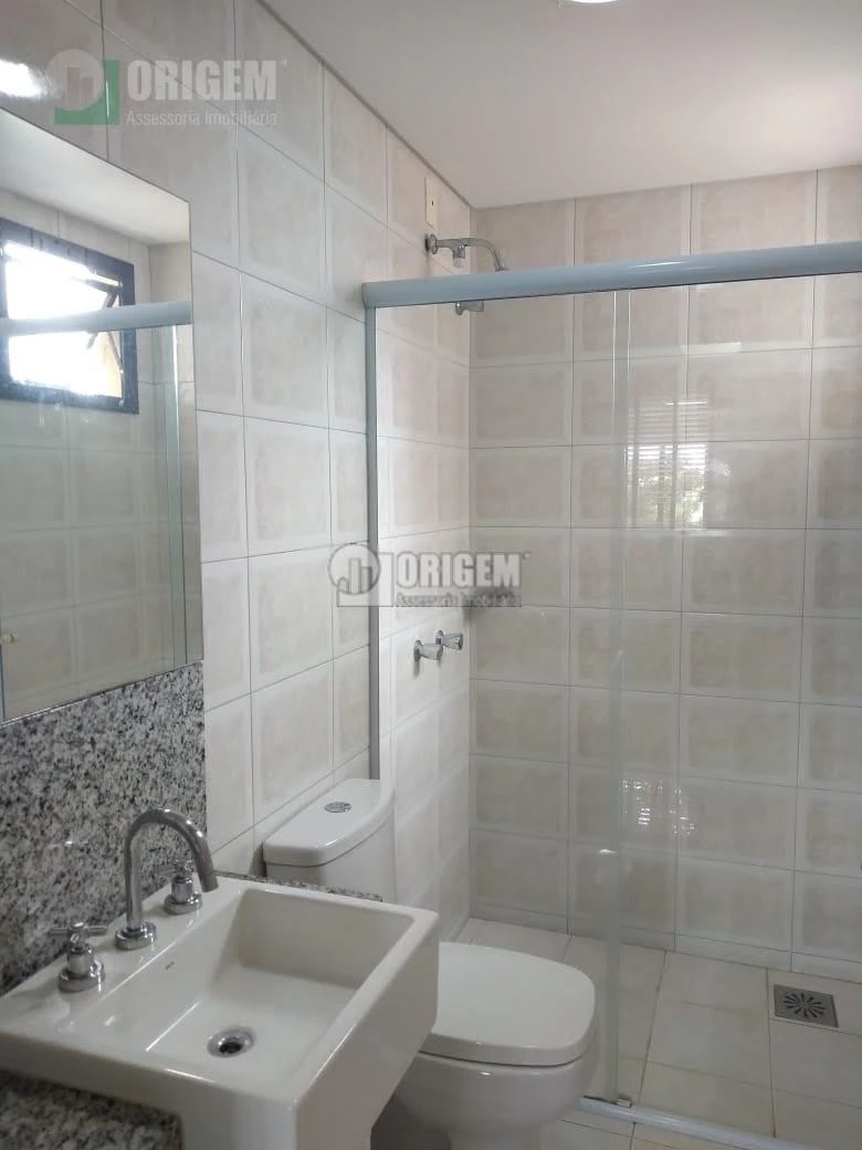 3-bedroom apartment with a home office in Curitiba — photo 22