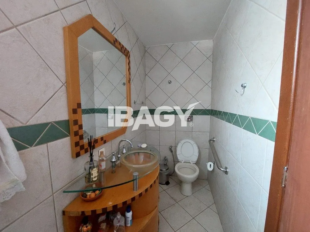 Furnished house with 5 bedrooms and 4 parking spots — photo 14