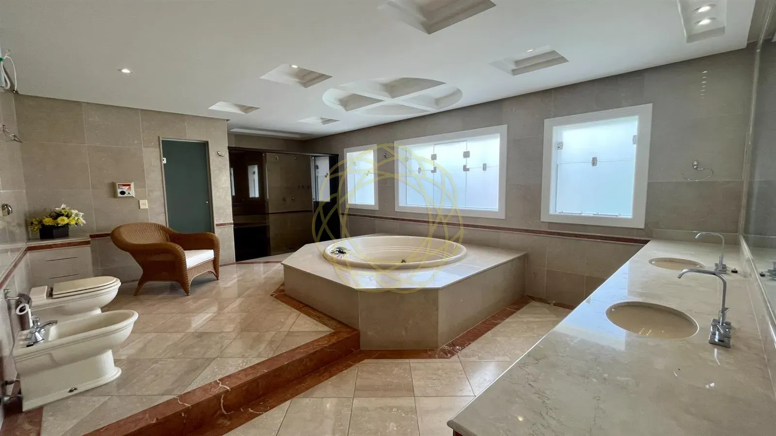 Casa mobiliada com 7 quartos e 984 m², 5 suítes — photo 14