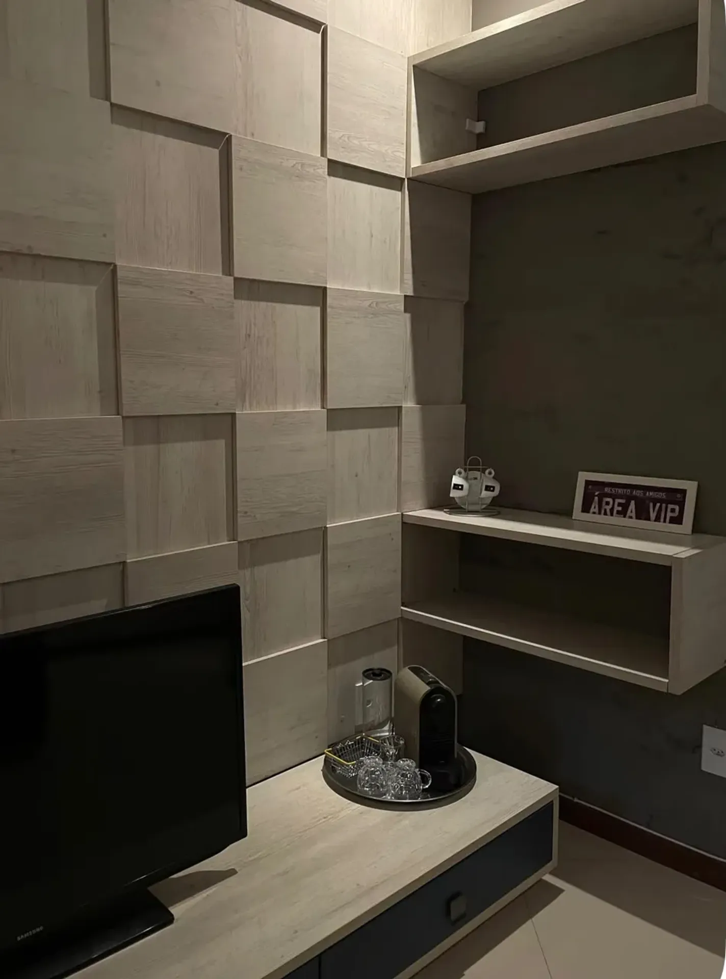 40 m² furnished apartment with 1 bedroom and glass shower — photo 9