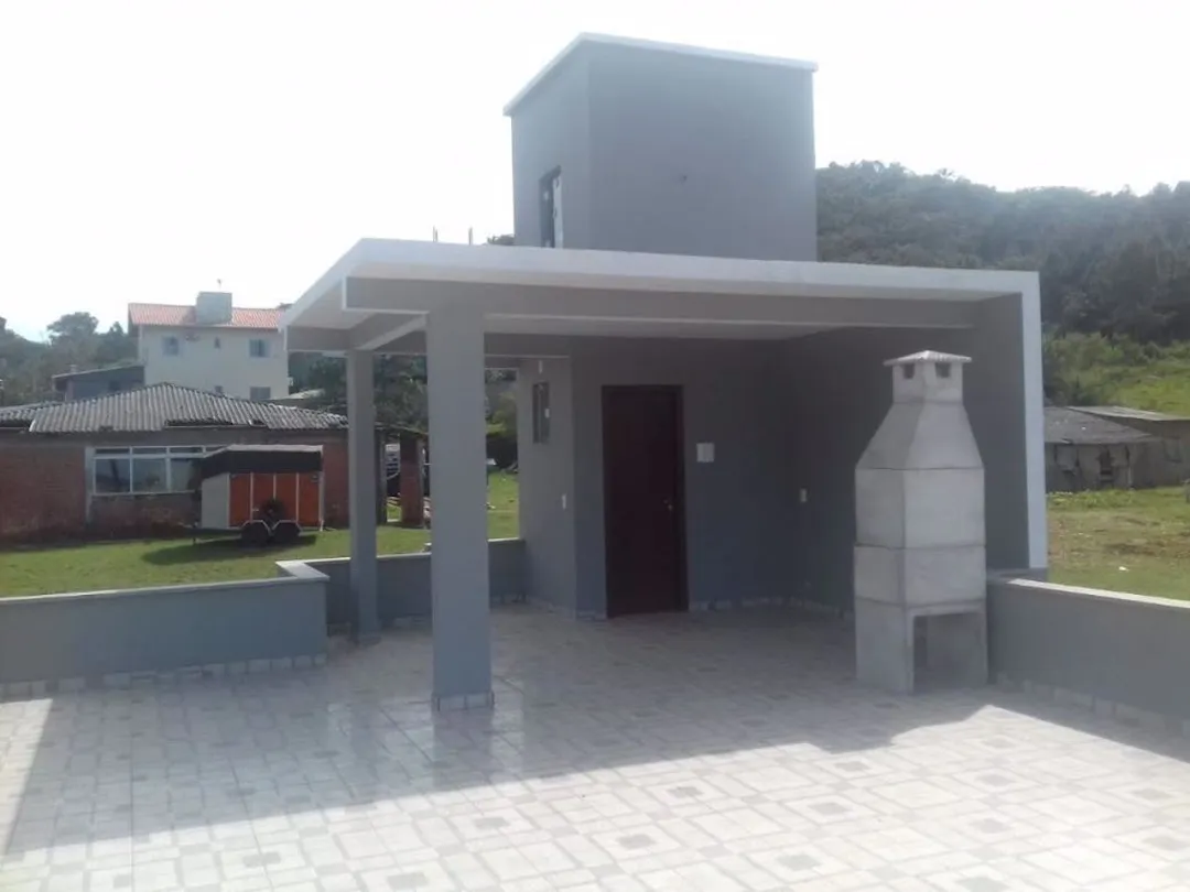 3-bedroom house with a grill on the balcony in Florianópolis — photo 10