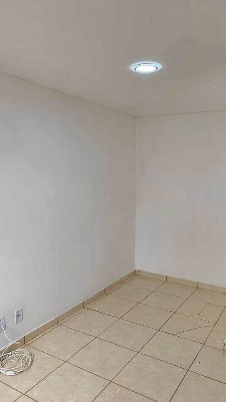 Unfurnished apartment with 2 bedrooms and separate kitchen — photo 9